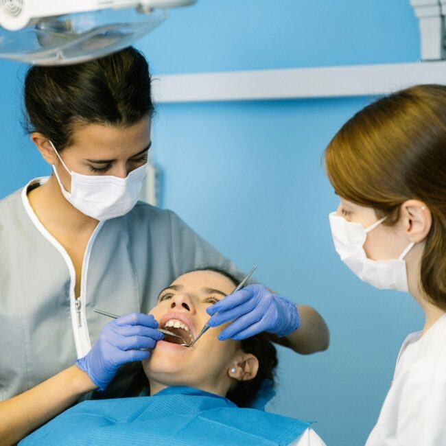 implante dental